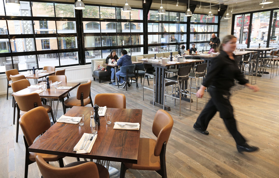 THE BOATHOUSE - Interior